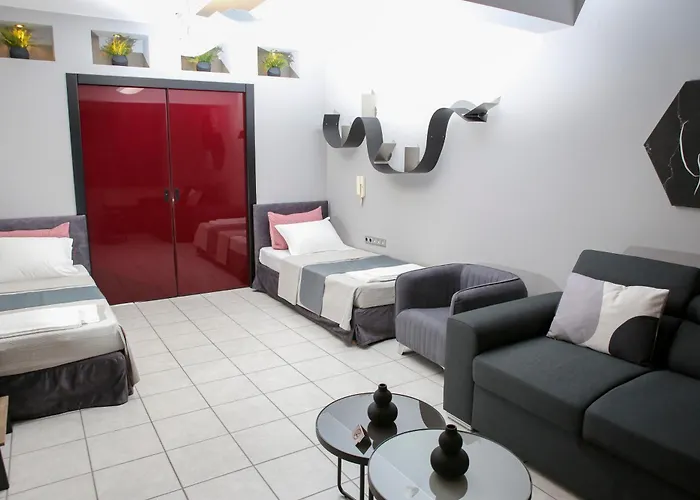 Castle View Luxury With Free Private Parking شقة *